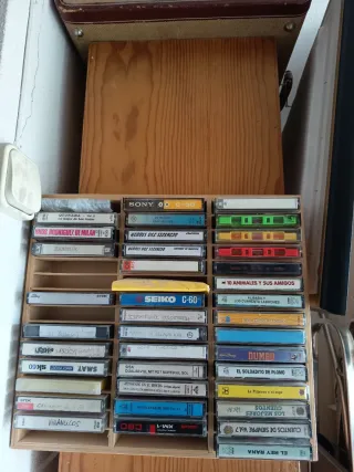 Armario bajo puertas correderas madera