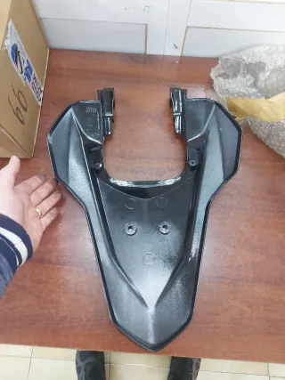 Tapa Colin Yamaha XT 125 Negra Nueva original