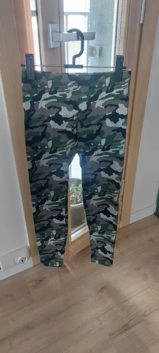 Pantalones camuflaje verdes