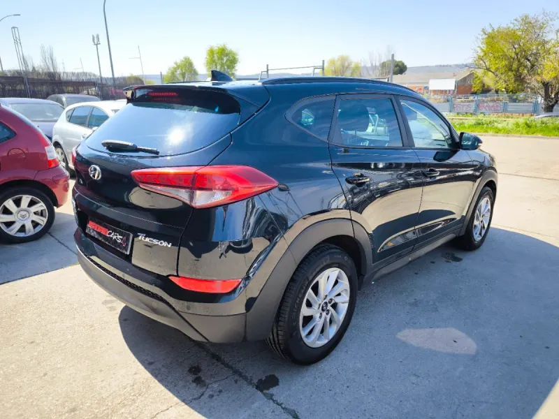 Hyundai Tucson 1.7 CRDI BD Tecno Sky Safe 4x2 2016, foto 4