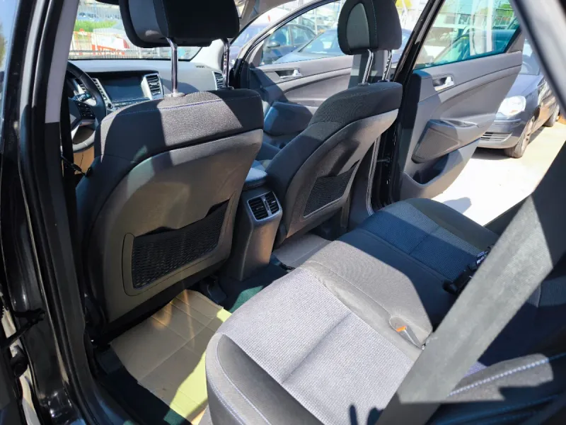 Hyundai Tucson 1.7 CRDI BD Tecno Sky Safe 4x2 2016, foto 11