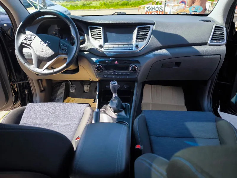 Hyundai Tucson 1.7 CRDI BD Tecno Sky Safe 4x2 2016, foto 15