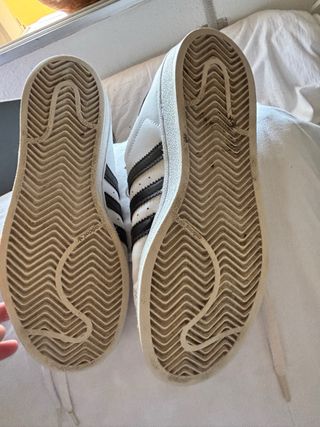 Adidas Superstar Clásicas Blancas y azules. Talla