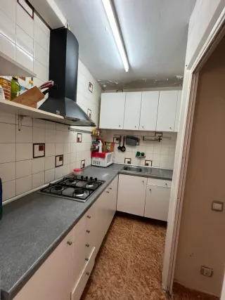 SE ALQUILA HABITACIÓN EN BLANES SOLO HOMBRES