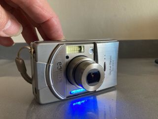 Cámara Digital Konica Revio KD-400Z