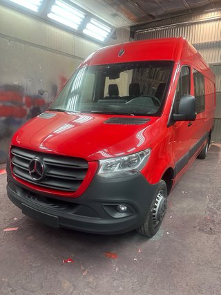 Pintor de coches, furgonetas y camiones