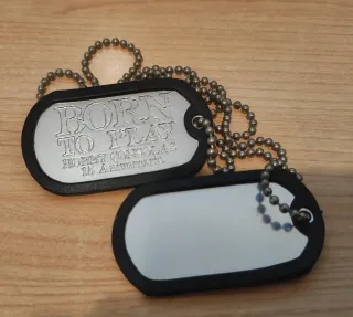 Chapa Born to Play (Hobby Consolas)