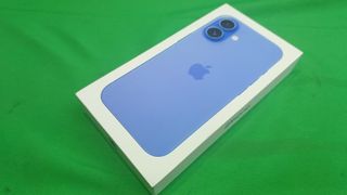 iPhone 16 128GB Azul