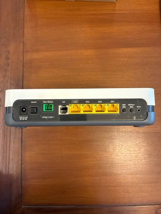 Router Fibra Movistar con Mando