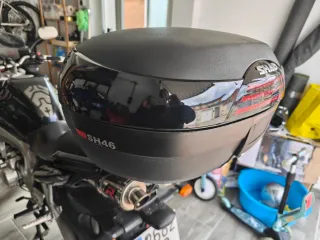 Yamaha FZ6 Negra con Baúl