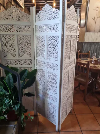 Biombo decorativo de madera