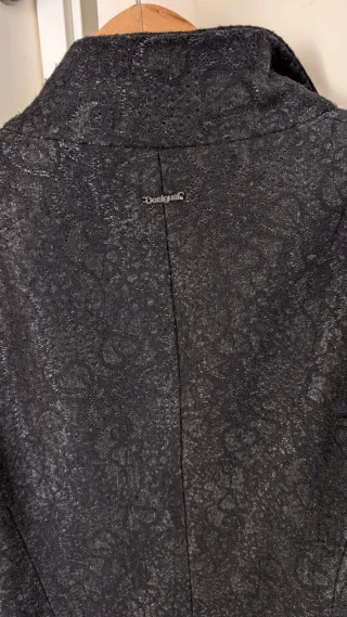 Abrigo Desigual Negro/Plata Talla M