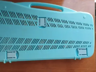 Xilófono infantil azul con baquetas