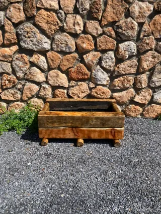 Fioriere artigianali in legno riciclato