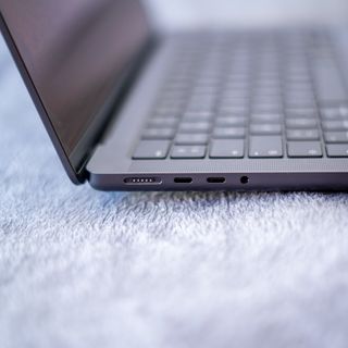 MacBook Pro 14 M5 16GB 512GB