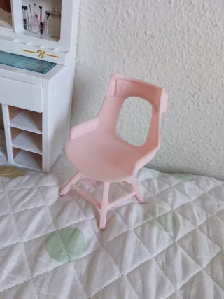 Nancy y tocador de maquillaje