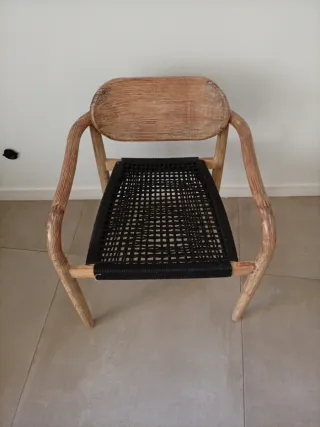 Silla Naele Sklum Madera y ratan negro