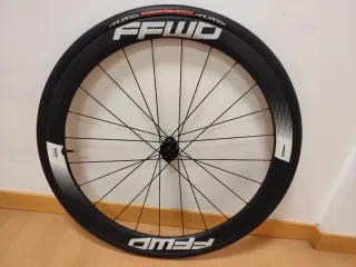 Rodas Carbono FFWD RYOT c/2 Boyaux Tufo c/saco