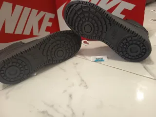 Original Nike Court Borough Mid Winter Botas Negra