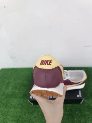Nike LD 1000 Borgogna / Giallo