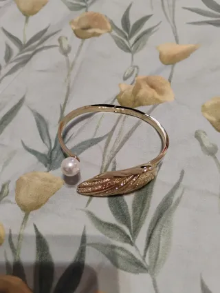 Conjunto Swarovski Collar, Anillo y Pendientes,pus
