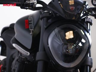 DUCATI MONSTER 937