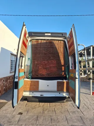 Furgoneta camper 4x4