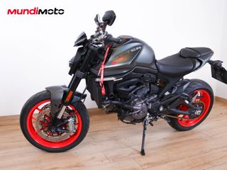 DUCATI MONSTER 937