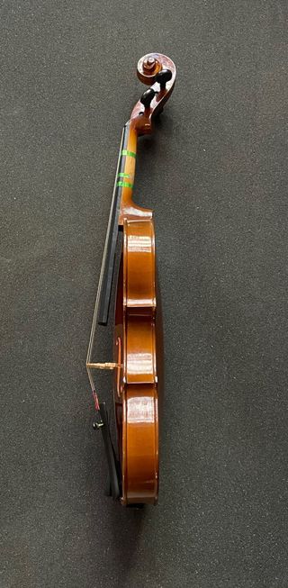 Violín Nova con funda y arco
