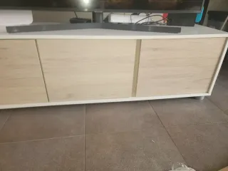 Mueble TV blanco y madera