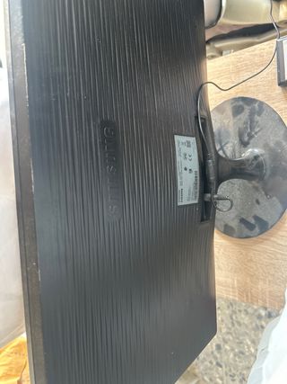 Monitor Samsung 32,5(PARA PIEZAS)