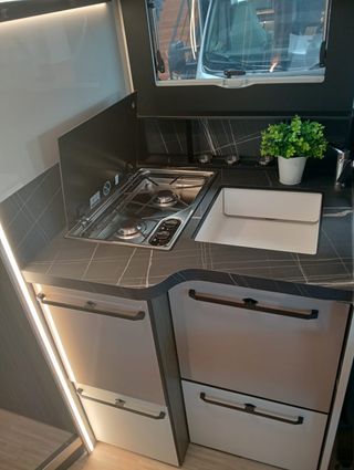 Mc Louis Nevis 881 2024