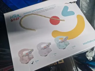 Asiento bañera bebé con juguetes