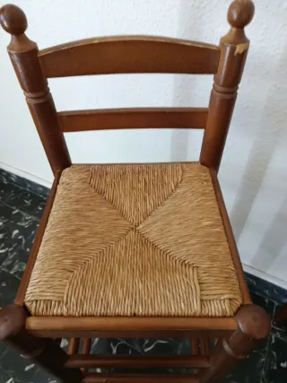 2 Taburetes altos madera oscura