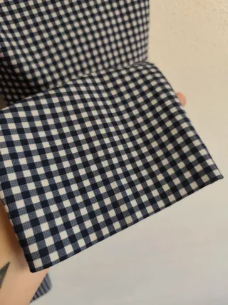 Pantalón de chica talla 42-44 de Zara.