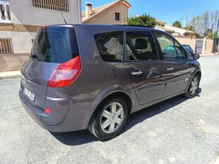 Renault Grand Scenic 2006