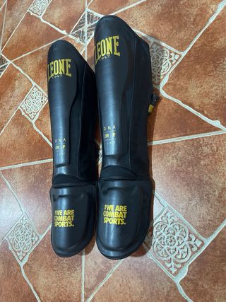 Espinilleras Leone K1 Muay Thai Kickboxing
