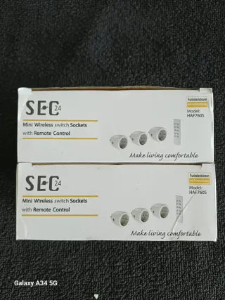 SEC 24 Mini Wireless Sockets con Mando