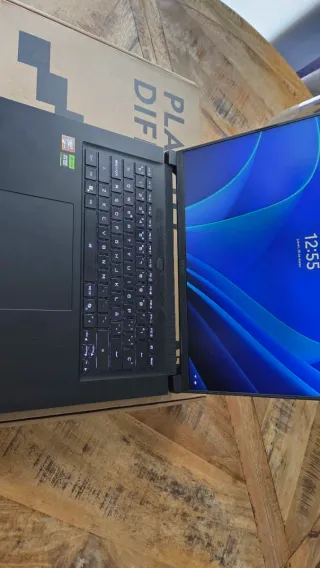 Portátil Gigabyte AERO X16 16 RTX 5070