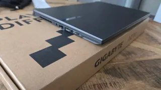 Portátil Gigabyte AERO X16 16 RTX 5070