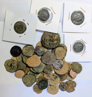 Lote 48 monedas antiguas.