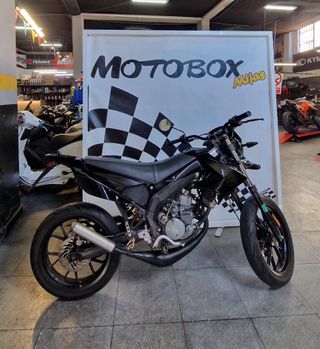 Derbi Senda Supermotard Negra