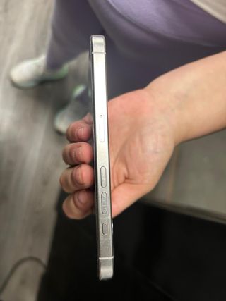 iPhone 15 Pro Blanco