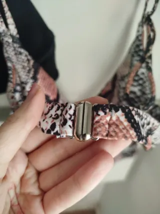 2 Bikinis H&M y Tezenis y camiseta