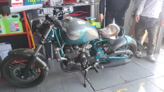 Triumph Naked Personalizada - Avería CDI.900c