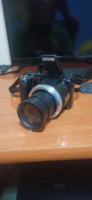 Cámara Olympus SP810UZ + Cargador + Tarjeta 64GB