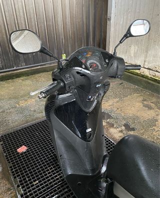 Honda SH 125 Scooter Negra