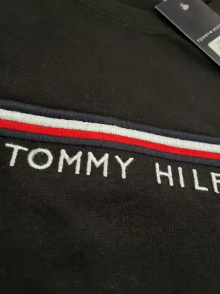 Camiseta Tommy Hilfiger Negra Talla S
