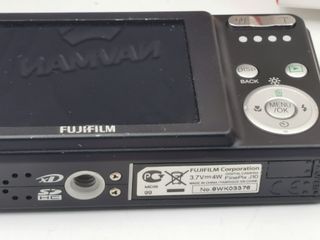 Cámara Fujifilm FinePix J10 + Accesorios