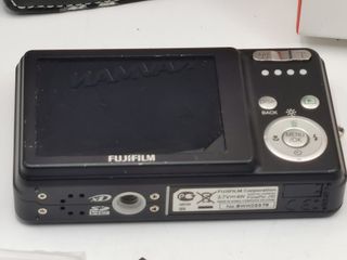 Cámara Fujifilm FinePix J10 + Accesorios